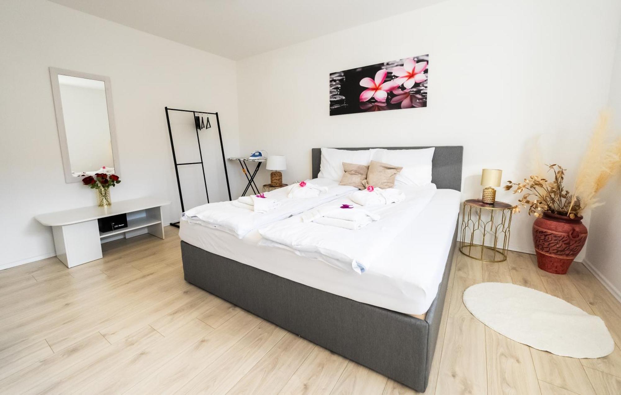 Luxe Apartments ليوتومير المظهر الخارجي الصورة