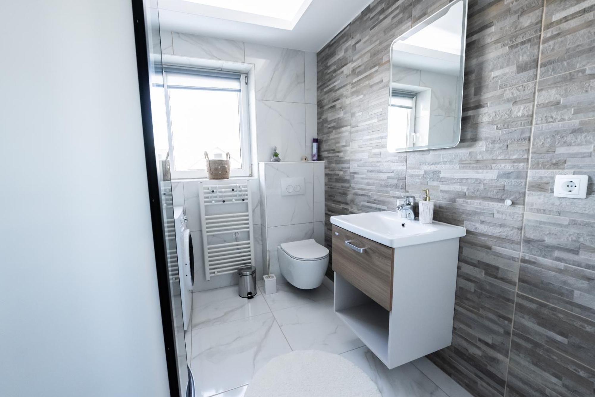 Luxe Apartments ليوتومير المظهر الخارجي الصورة